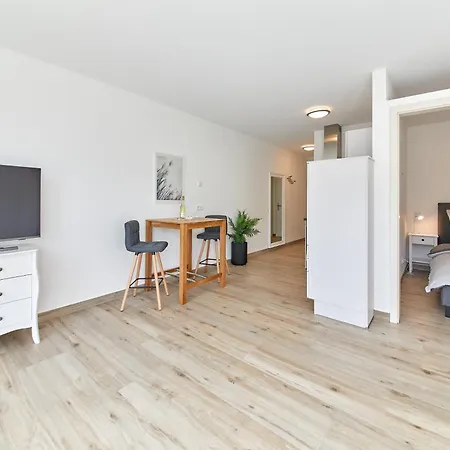 Emma Apartment